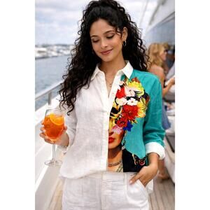 Elegant Half White Figure Print Button Up Collared Shirt Size XL (12)